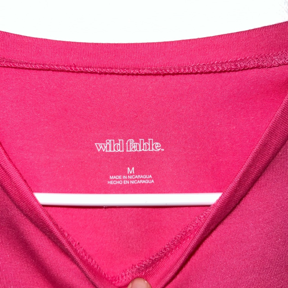 wild fable hot pink short sleeve crop top shirt - Picture 3 of 4
